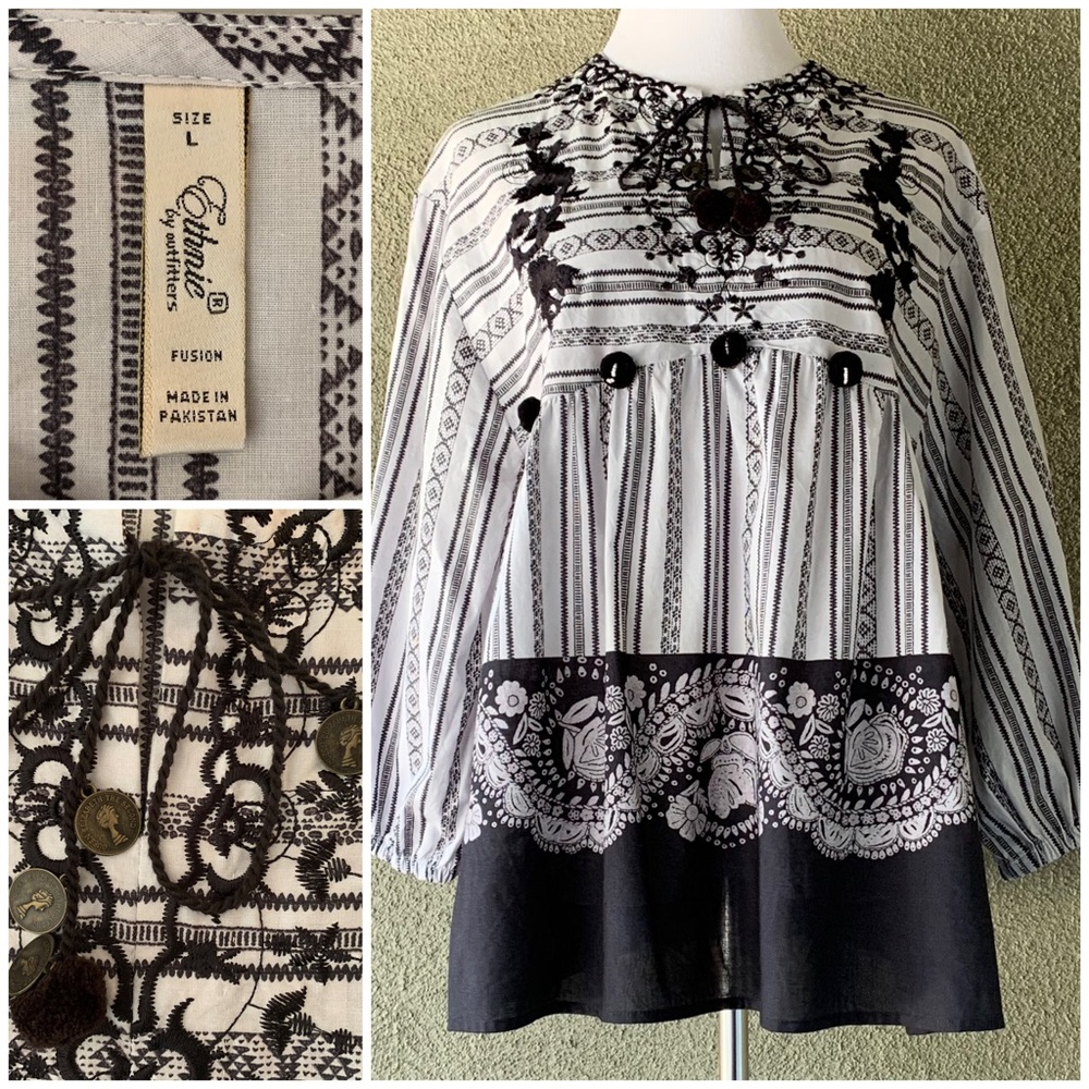 “Ethnic by Outfitters” Embroidered Peasant Blouse size L